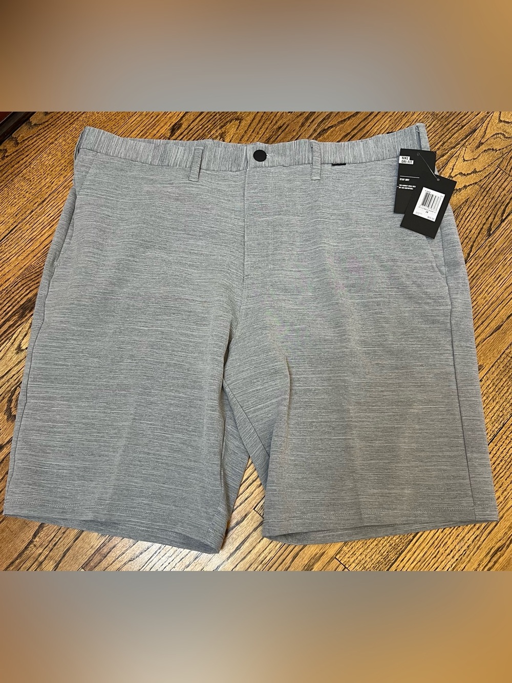 NWT Hurley Nike Dri-Fit Sz 38 Mens Gray Chino Regular Fit Shorts Below Knee Golf